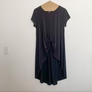 BLACK SHORT SLEEVES ASYMMETRICAL TUNIC SIZE MEDIUM